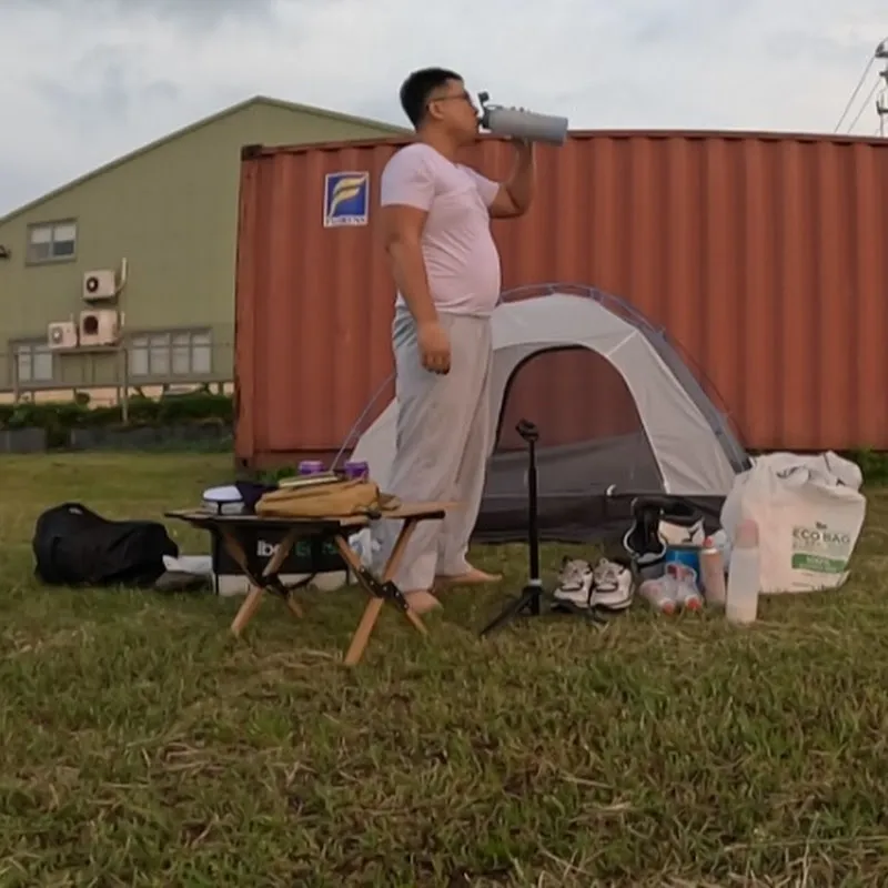 洪的啦.機車露營